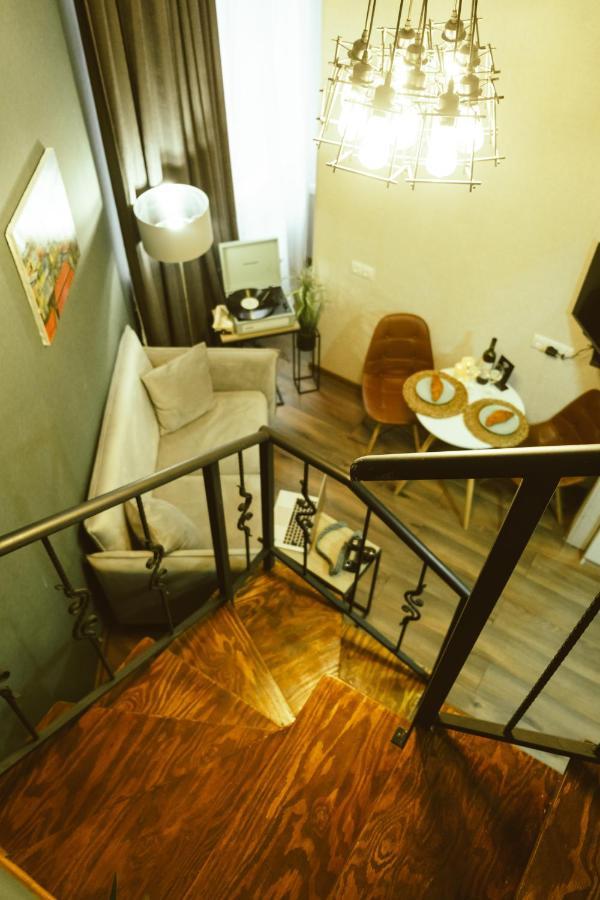 Luxury Duplex Suites - City Center Tbilisi Esterno foto