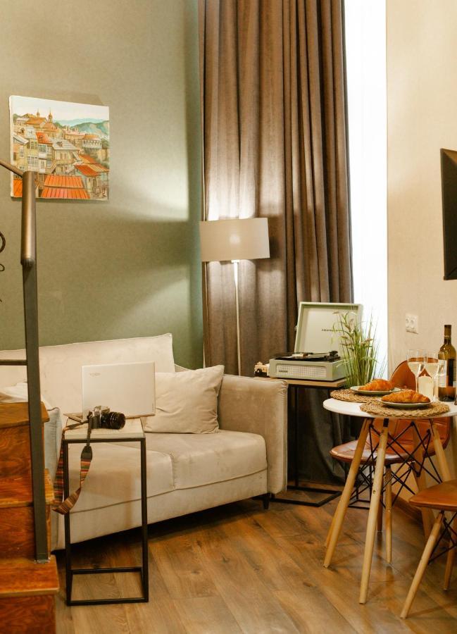 Luxury Duplex Suites - City Center Tbilisi Esterno foto