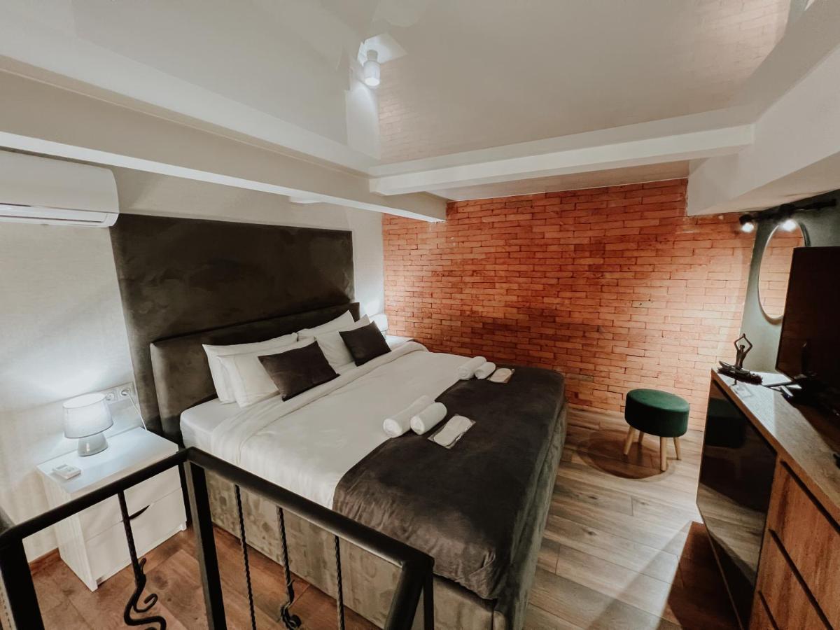 Luxury Duplex Suites - City Center Tbilisi Esterno foto