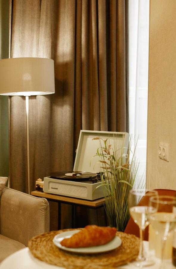 Luxury Duplex Suites - City Center Tbilisi Esterno foto