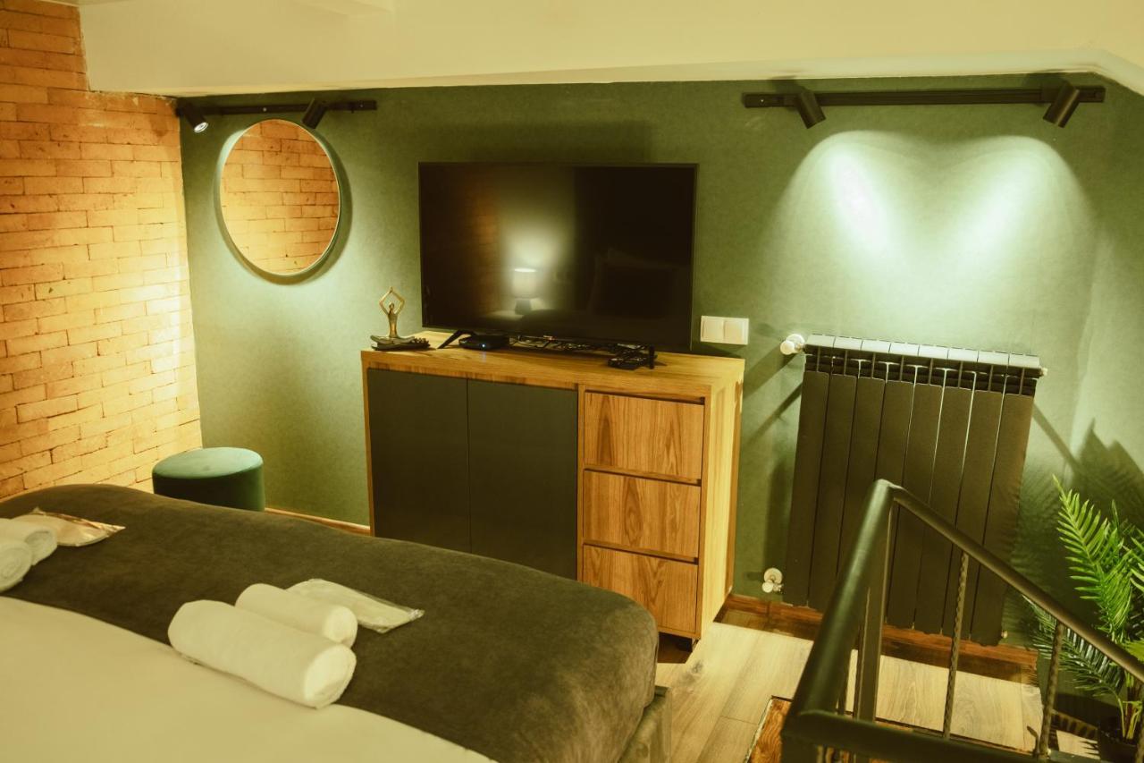 Luxury Duplex Suites - City Center Tbilisi Esterno foto