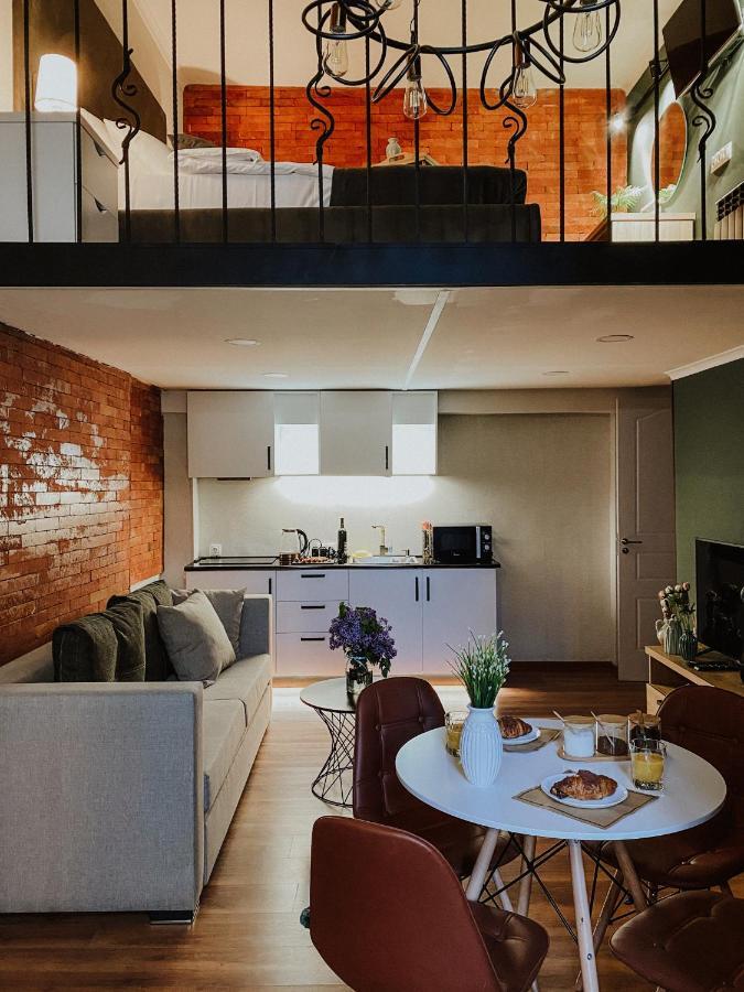 Luxury Duplex Suites - City Center Tbilisi Esterno foto