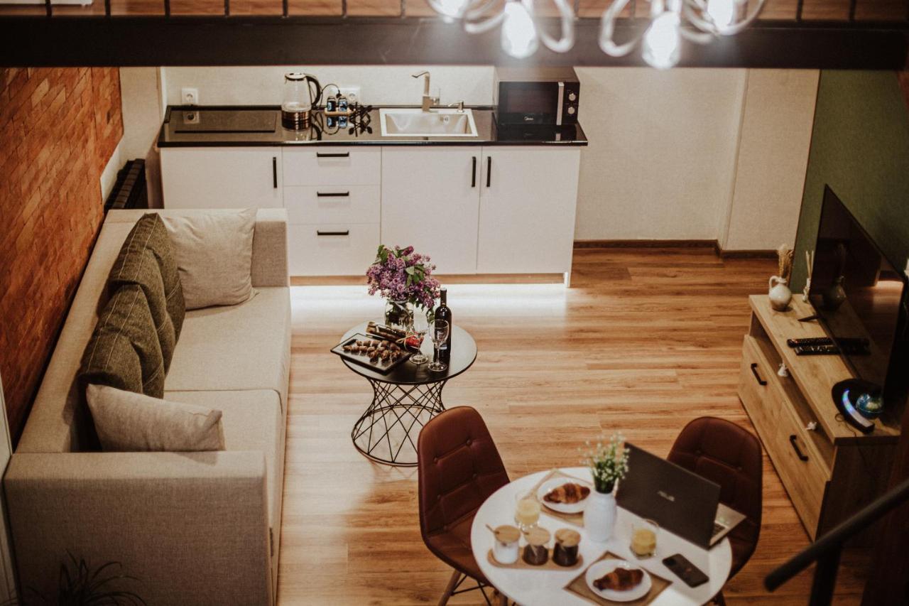 Luxury Duplex Suites - City Center Tbilisi Esterno foto