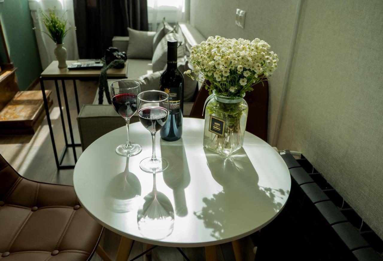 Luxury Duplex Suites - City Center Tbilisi Esterno foto