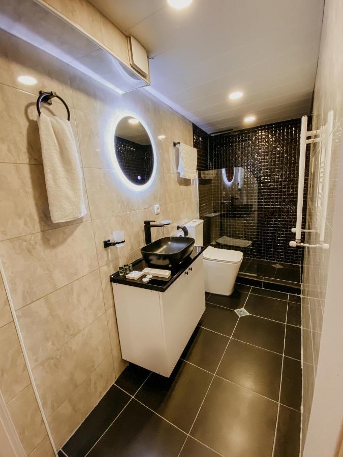 Luxury Duplex Suites - City Center Tbilisi Esterno foto