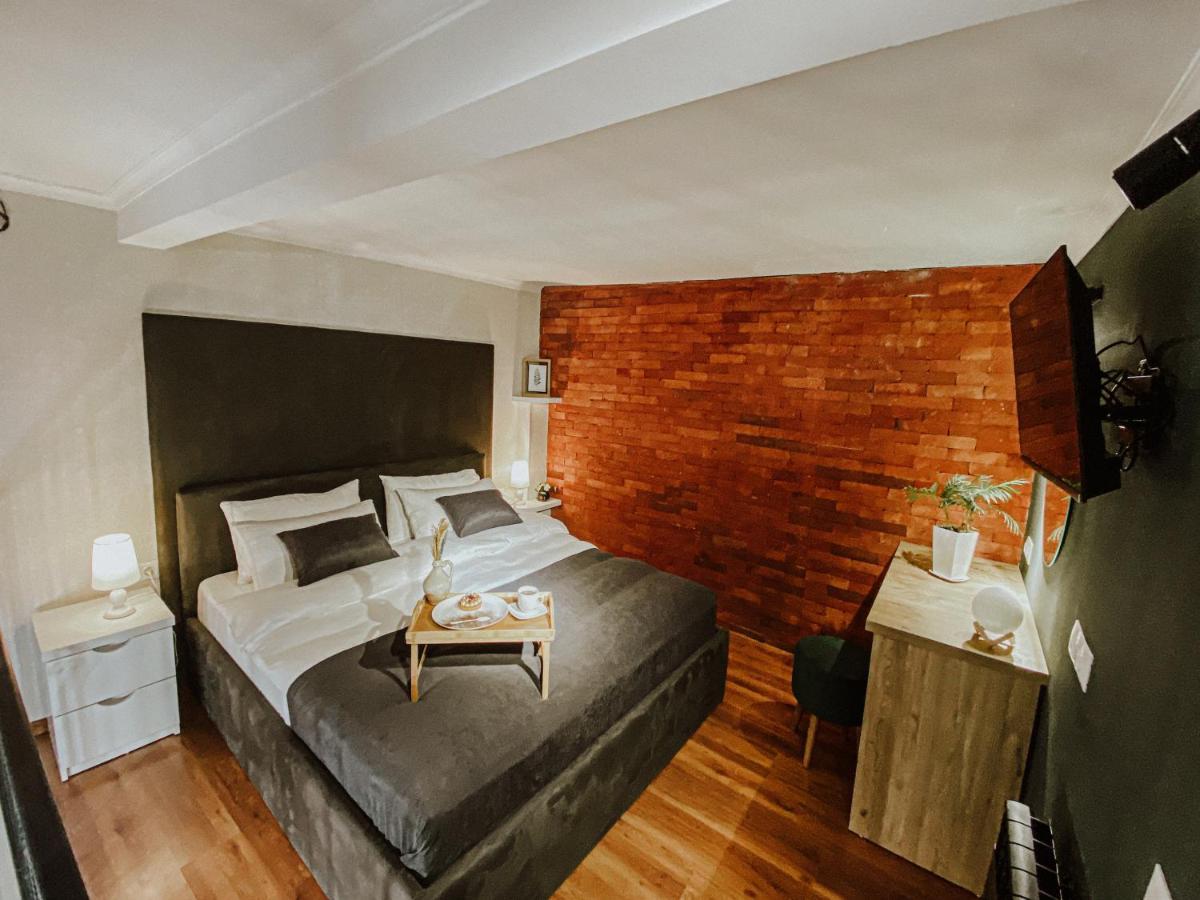 Luxury Duplex Suites - City Center Tbilisi Esterno foto