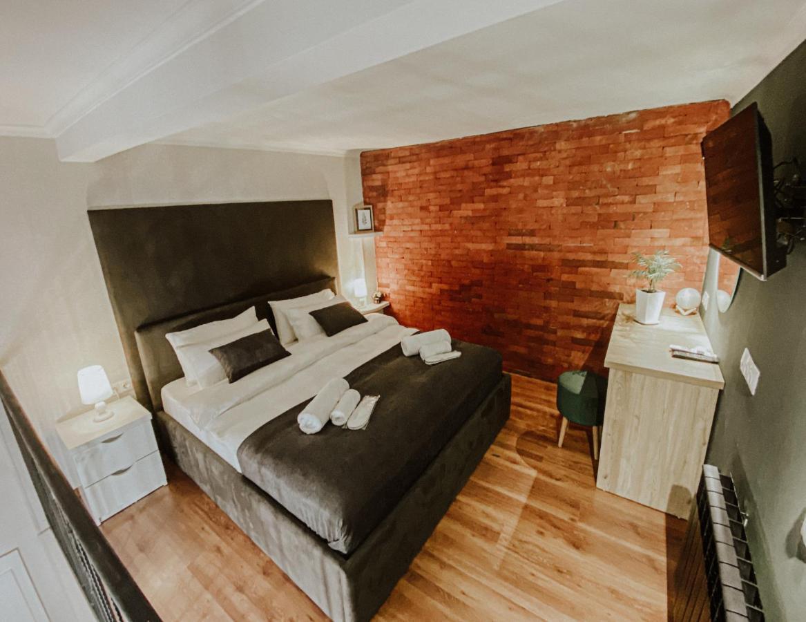 Luxury Duplex Suites - City Center Tbilisi Esterno foto