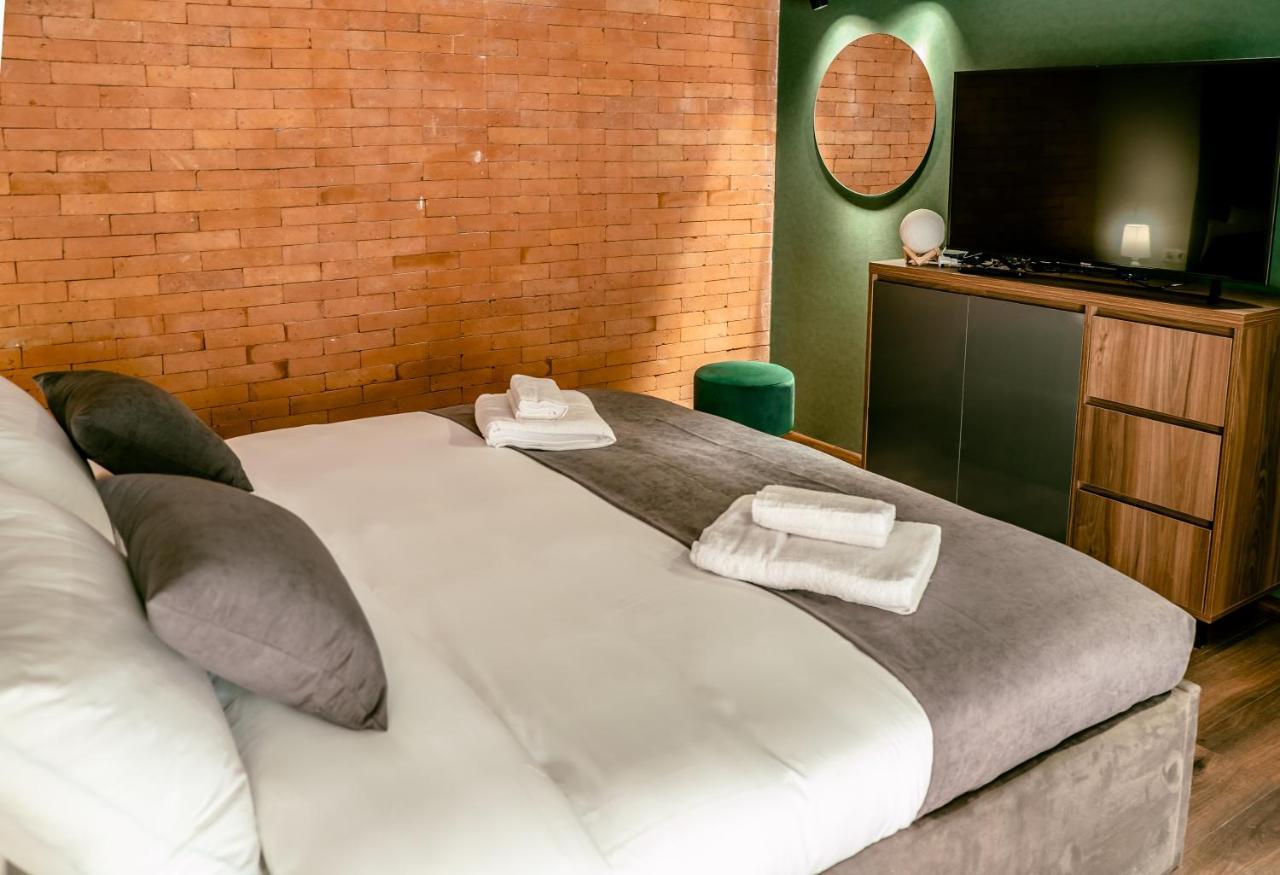 Luxury Duplex Suites - City Center Tbilisi Esterno foto