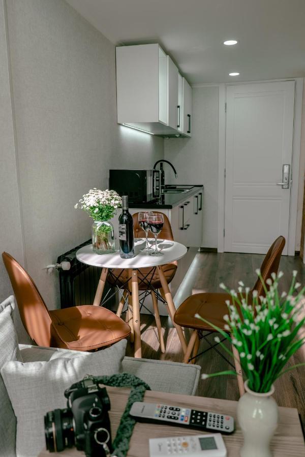 Luxury Duplex Suites - City Center Tbilisi Esterno foto
