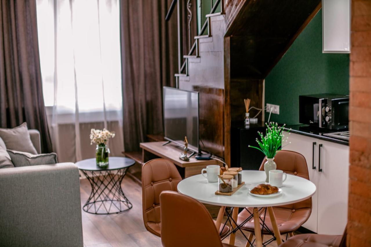 Luxury Duplex Suites - City Center Tbilisi Esterno foto